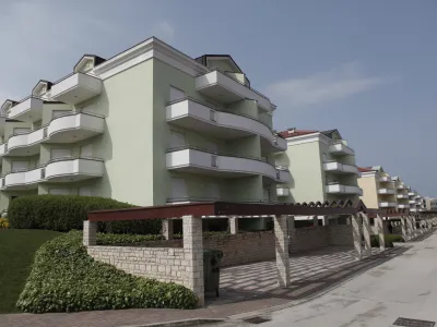 - Hrva&scaron;ka 2014 - Rezidencija Skiper Suites Hotel, Savudrija, Alberi 300, Kempinski luksuzno počitni&scaron;ko apartmajsko naselje - //FOTO: Luka Cjuha