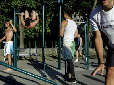 Mladostnikom bodo sku&scaron;ali z novim &scaron;olskim letom &scaron;e intenzivneje približati aktivnej&scaron;i življenjski slog. Fotografija je simbolična.