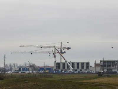 - 17.01.2024 - mo&scaron;ki zapor Dobrunje - Zavod za prestajanje kazni zapora Ljubljana - gradnja novega zaporskega kompleksa ob Litijski cesti, vzhodno od ljubljanske obvoznice //FOTO: Luka Cjuha