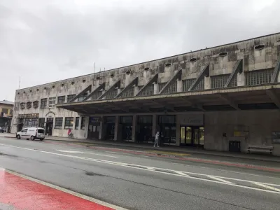 Projekt nadgradnje železni&scaron;ke postaje Jesenice je predmet &scaron;tevilnih kritik, saj se je njegova projektna zasnova v minulih letih večkrat spremenila in s tem drastično podražila. Foto: Eva Branc&nbsp;