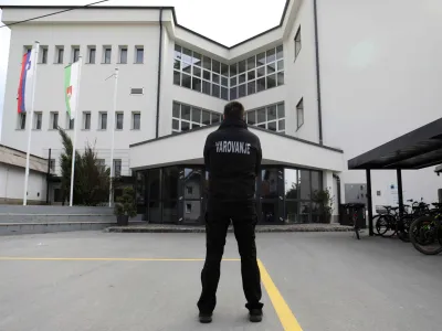 10.04.2024 -O&scaron; Bičevje, varovanje, varnostnikFoto: Tomaž Skale