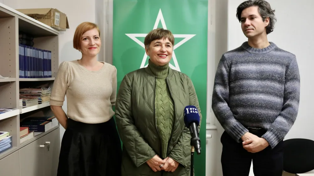 kandidatka za ljubljansko županjo Nata&scaron;a Sukič (Levica), Luka Mesec, minister za delo, družino, socialne zadeve in koordinator Levice - 20.11.2022 - Lokalne volitve 2022 v Ljubljani - redne volitve župana in članov občinskega sveta -//FOTO: Jaka Gasar