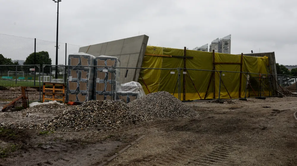 23.04.2024. Gradbi&scaron;če paviljona ob pomožnih &scaron;tadionih v Stožicah v Ljubljani..//FOTO: Bojan Velikonja