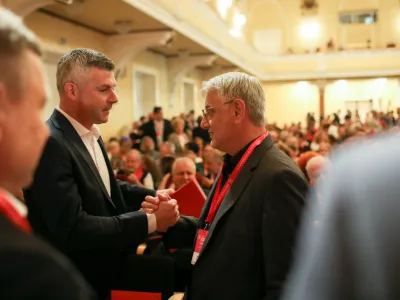 - Matjaž Nemec, evropski poslanec,. Matjaž Han, minister za gospodarstvo turizem in &scaron;port, kandidat za predsednika stranke.- 13.04.2024. Volilni kongres stranke SD, na katerem so delegati odločali o novem vodstvu in nadaljni poti socialne demokracije v Sloveniji.//FOTO: Bojan Velikonja