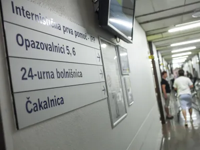 - 04.06.2015 - Univerzitetni klinični center v Ljubljani - Internistična prva pomoč (IPP), specialistična služba, del Urgentnega bloka Univerzitetnega kliničnega centra v Ljubljani - Urgentni blok UKC - urgenca -  ///FOTO: Luka Cjuha.