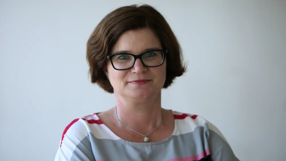 - 12.06.2017 - Meta Černoga, novinarka  - Nedeljski dnevnik 2017 - portreti za komentarje - novinarji - //FOTO: Toma? Skale