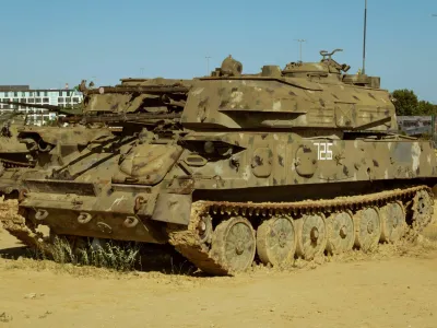 Zajeti armenski tank v okolici Bakuja.