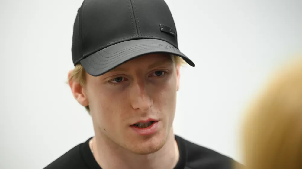 Jan Drozg- 03.04.2023 &ndash; mo&scaron;ka članska hokejska reprezentanca Slovenije pred uvodnimi pripravami za nastop na majskem svetovnem prvenstvu elitne divizije na Finskem in v Latviji. - hokej - //FOTO: Nik Erik Neubauer