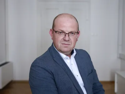 - 28.09.2023 &ndash; dr. Klemen Gro&scaron;elj, obramboslovec, politik in evroposlanec - poslanec Evropskega parlamenta od leta 2019 //FOTO: Jaka GasarOPOMBA: DNEVNIKOV OBJEKTIV &ndash; INTERVJU 2023