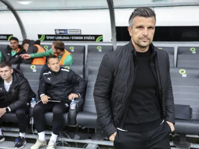 Triin&scaron;tiridesetleni Zoran Zeljković je na klop Olimpije sedel sredi oktobra lani, na njej pa je zdržal slabih sedem mesecev. Foto: Jaka Gasar