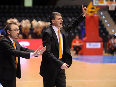 Euroleague Basketball, Last 16 Game 2, Group J, CEZ Basketball Nymburk vs Valencia Basket, January 16, 2013, Pardubice, Czech Republic. Chechu Mulero (left) and Velimir Perasovic, coaches of Valencia. Photo/Josef Vostarek (CTK via AP Images)