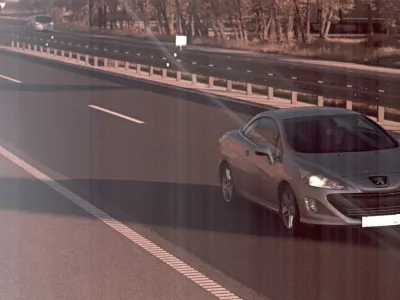 Divjanje mlade voznice.