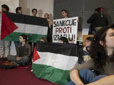 - 08.05.2024 - Protest &scaron;tudentov proti vojni v Palestini in zasedba Fakultete za družbene vede v Ljubljani FDV. FOTO: Nik Erik Neubauer