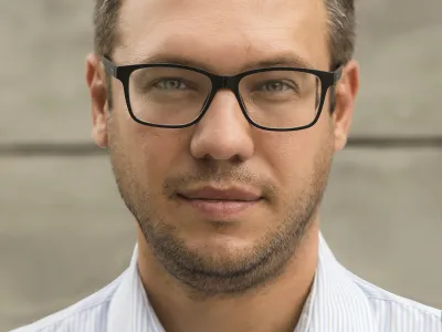 Zoran Nechev., vodja oddelka za EU na In&scaron;titutu za demokracijo (IDSCS) in sodelavec Nem&scaron;kega sveta za zunanje odnose (DGAP). 