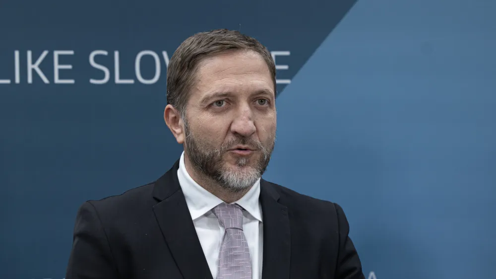 Ljubljana, vlada.Novinarska konferenca po seji vlade.Financni minister Klemen Bostjancic.