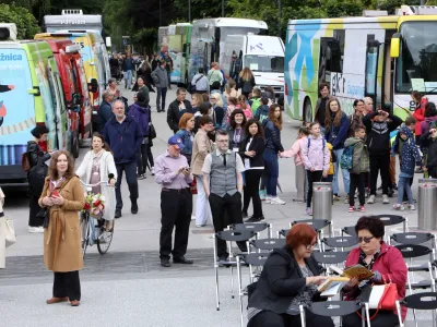 Na Festivalu bibliobusov so se predstavile potujoče knjižnice iz Slovenije, Hrva&scaron;ke in Madžarske.