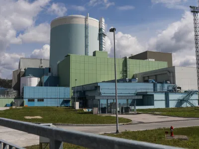 - jedrski reaktor - proizvodnja električne energije- Energetika, elektrika, samoskrba, daljnovod &mdash; 19.04.2023 &ndash; Nuklearna elektrarna Kr&scaron;ko (NEK), edina slovenska jedrska elektrarna, ki deluje od leta 1983 //FOTO: Bojan Velikonja