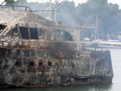 15.05.2024., Medulin - Pozar na brodovima u marini. Photo: Goran Kovacic/PIXSELL