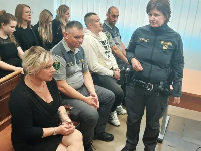 Tea Kotnik, Tilen Novaksojenje