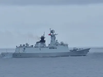 A Chinese warship navigates on waters near Pengjia Islet in northern Taiwan, in this handout image released May 23, 2024. Taiwan Coast Guard/Handout via REUTERS ATTENTION EDITORS - THIS IMAGE WAS PROVIDED BY A THIRD PARTY. NO RESALES. NO ARCHIVES. BEST QUALITY AVAILABLE