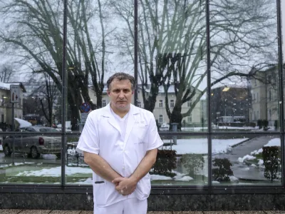 - 19.01.2023 - Dr. Erik Brecelj, kirurg onkolog in zdravstveni aktivist - borec proti korupciji v zdravstvu, vodja novega Strate&scaron;kega sveta za zdravstvo //FOTO: Jaka Gasar