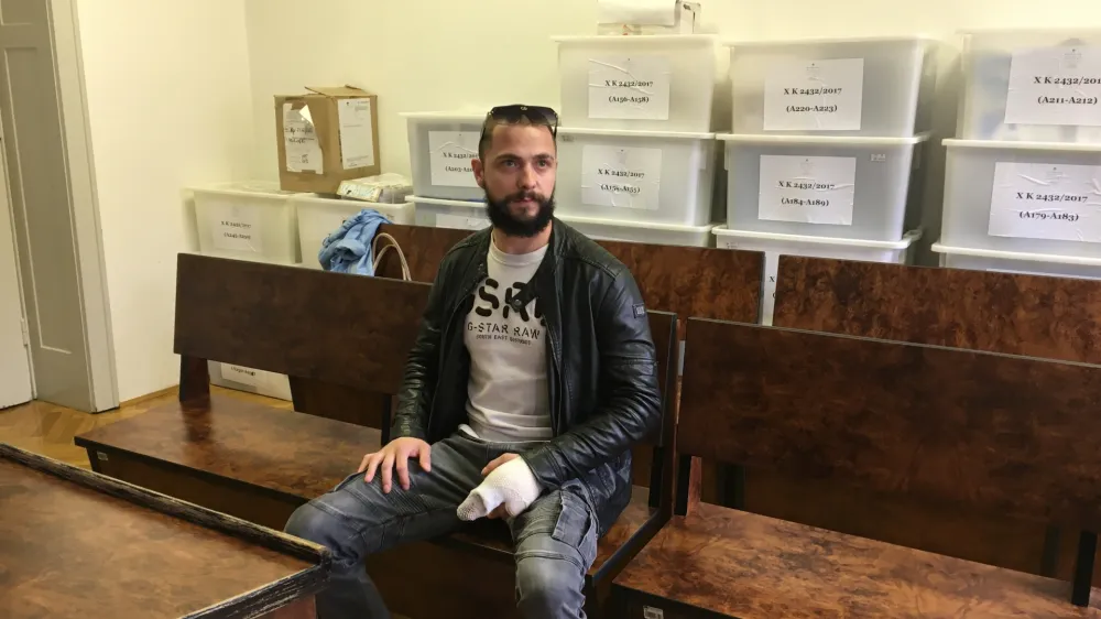 Marjan Grm je včeraj krivdo za nasilni&scaron;tvo zanikal.