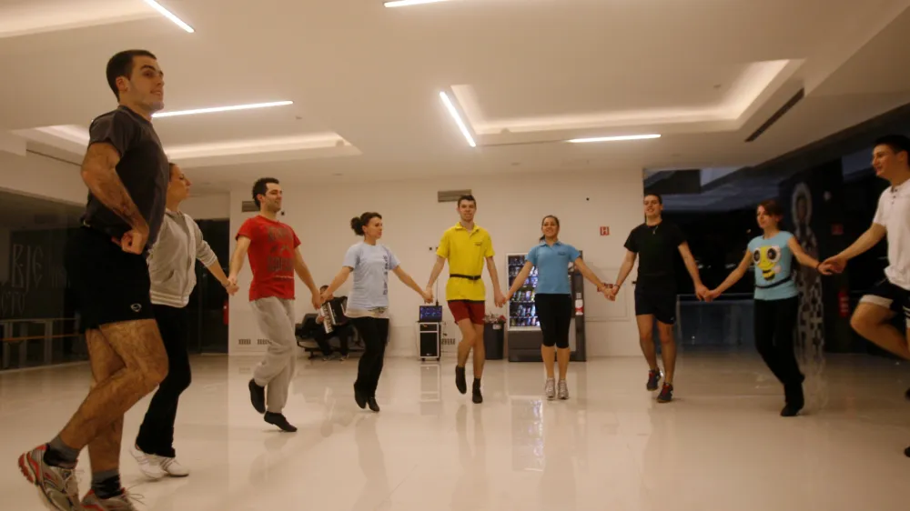 srbska folklora - Pravoslavni center - kulturno pastoralni center Srbske pravoslavne cerkvene občine v Ljubljani (SPCO) - Pre&scaron;ernova ulica//FOTO: Bojan Velikonja