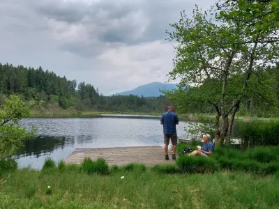 Okolica xx ponuja tudi nekaj &scaron;e nekaj skritih, manj&scaron;ih jezer, kjer se lahko prav tako osvežite v vodi. F Vesna Levičnik