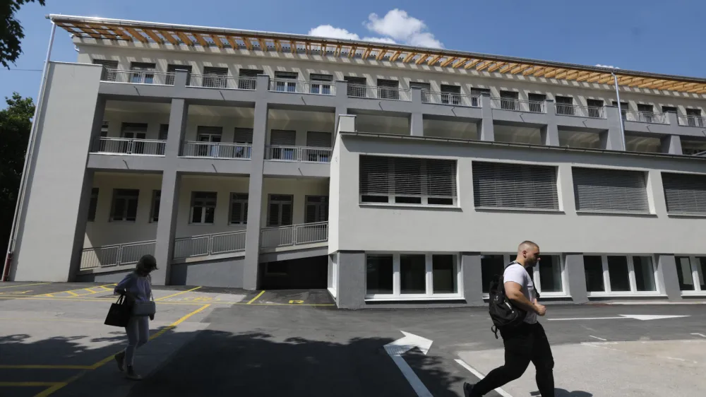 7.6.2024 slovesno odprtje prenovljene in energetsko sanirane Negovalne bolni&scaron;nice na Vrazovem trgu foto luka cjuha