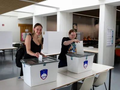 - Voli&scaron;če O&Scaron; Mrtna Krpana v Fužinah.- 09.06.2024. - Volitve v Evropski parlament in &scaron;tirje referendumi za preferenčni glas, o Evtanaziji, o rabi marihuane v medicinske namene in za rekreativno uporabo 2024.//FOTO: Bojan Velikonja