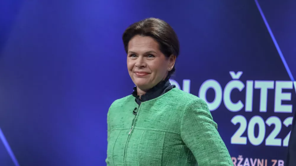 predsednica SAB Alenka Bratu&scaron;ek- 28.03.2022 &ndash; Parlamentarne volitve 2022 &ndash; televizijsko soočenje predsednikov parlamentarnih strank na POP TV //FOTO: Luka Cjuha