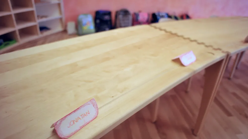 - ilustrativna fotografijaučilnica, &scaron;ola, &scaron;olska klop, &scaron;olske klopi- Waldorfska &scaron;ola v Ljubljani - novi leseni prizidek v katerem je &scaron;est učilnic za nižje razrede osnovne &scaron;ole, Streli&scaron;ka 12 pod Gradom    //FOTO: Tomaž Zajel&scaron;nik