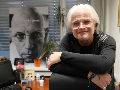 Očitno hočejo slovensko &scaron;olstvo obvladovati vsaj po organizacijski plati, če jim to že po vsebinski ali drugi plati ne uspeva.

Dr. Igor Ž. Žagar, direktor Pedago&scaron;kega in&scaron;tituta

&nbsp;