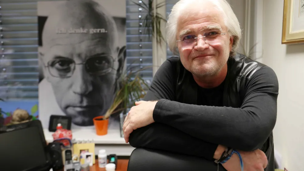 Očitno hočejo slovensko &scaron;olstvo obvladovati vsaj po organizacijski plati, če jim to že po vsebinski ali drugi plati ne uspeva.

Dr. Igor Ž. Žagar, direktor Pedago&scaron;kega in&scaron;tituta

&nbsp;