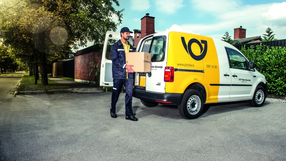 Po&scaron;ta Slovenije oglasna fotka