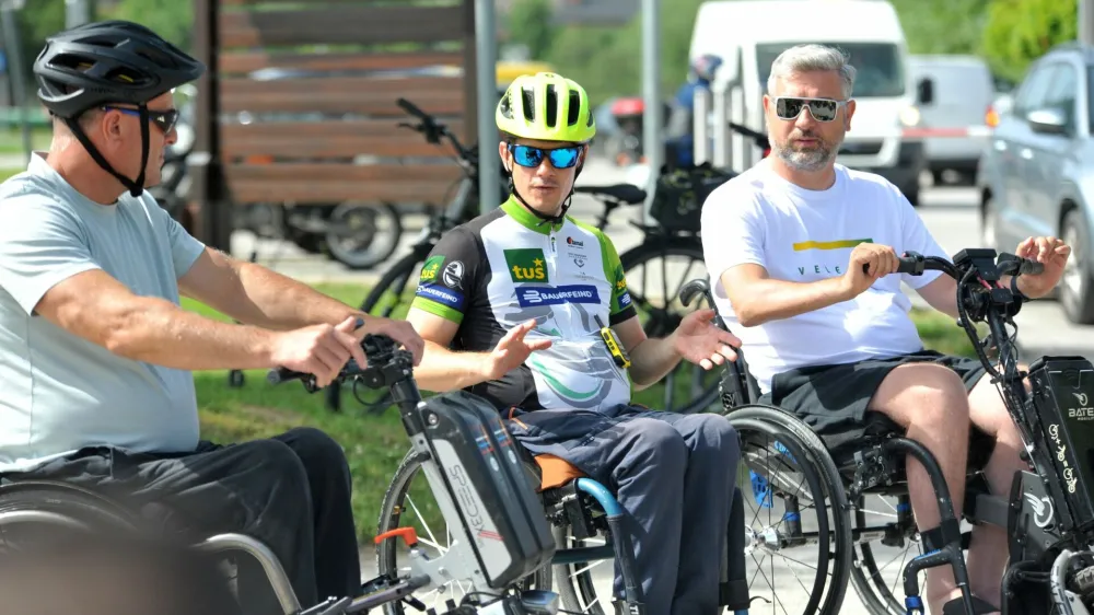 S kolesi po &Scaron;trekni