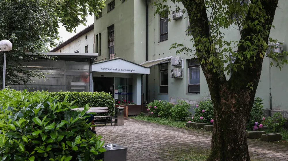 - Travmatolo&scaron;ka klinika.- 21.06.2024. - Dotrajane in zastarele klinike na območju UKC Ljubljana.//FOTO: Bojan Velikonja