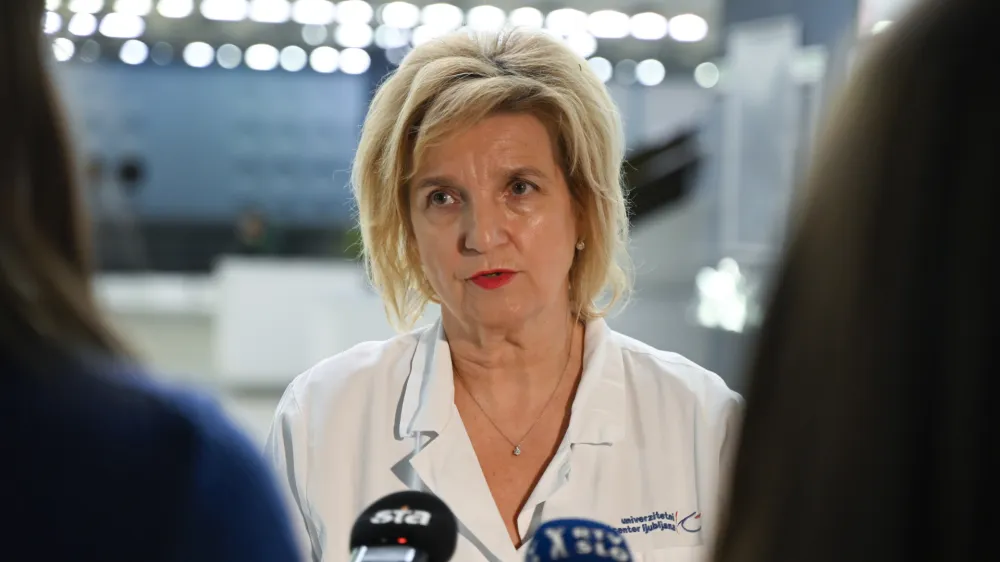  Prof. dr. Bojana Beović, predsednica Zdravni&scaron;ke zbornice Slovenije- 09.01.2024 &ndash; opozorilna stavka zdravnikov in zobozdravnikov - zdravniki in zobozdravniki zaradi neuresničenih zavez vlade iz že sklenjenih sporazumov opozorilno stavkali. protest //FOTO: Nik Erik Neubauer 