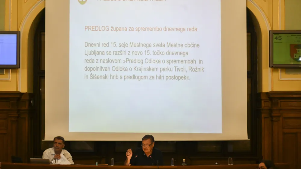 Mestni svet je v ponedeljek izglasoval spremembo odloka o krajinskem mestnem parku. Svetniki so ga poimenovali kar lex Magnifico, saj je očitno, da je sprememba pri&scaron;la na dnevni red po hitrem postopku zaradi Magnifica.