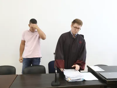 Rok Plut se je skrival pred objektivom Dnevnikovega fotografa, krivdo pa je priznal in sprejel dosojeno kazen.