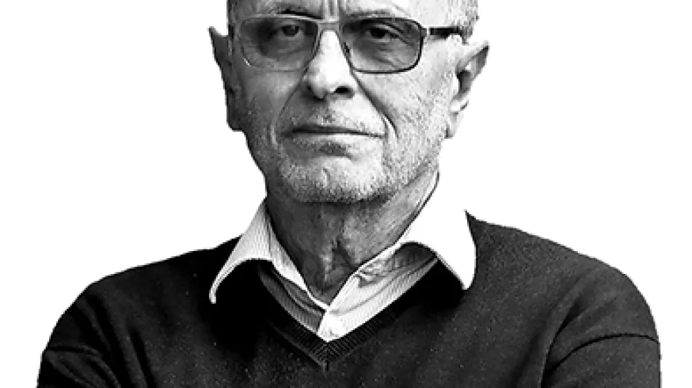 - 30.09.2021 - Ivan Loren&egrave;i&egrave;, nekdanji ravnatelj II. Gimnazije v Mariboru &ndash; novi kolumnist Dnevnik //FOTO: Luka Cjuha.------PSA !!ColorZA KOLUMNE MNENJAV MAPO PERMANENT !!!