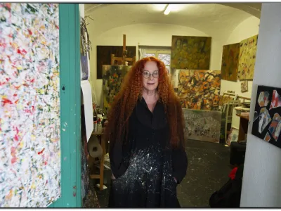 Neca Falk pevka slikarka Fotografija: Tone Stojko