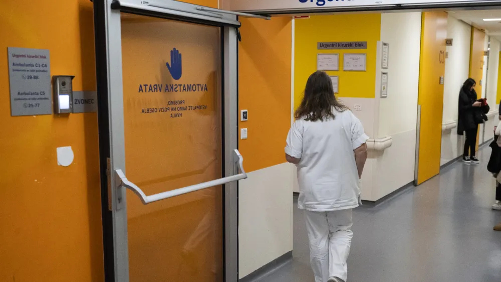 Nasilje je v Sloveniji, podobno kot v drugih državah, pogostej&scaron;e na urgencah. Fotografija je simbolična.