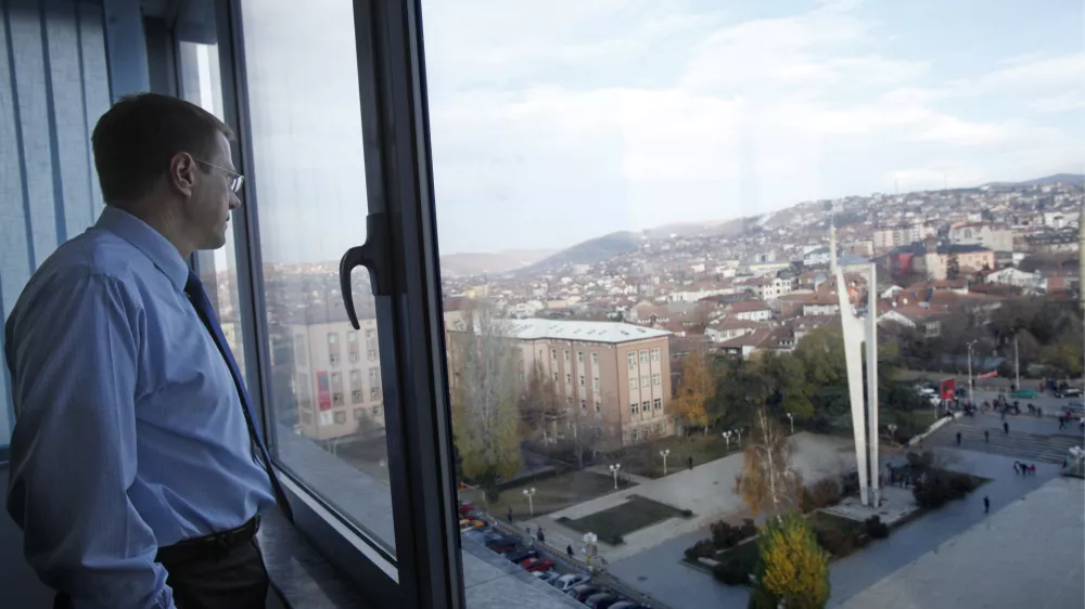 Samuel Žbogar, posebni predstavnik in vodja urada EU na Kosovu- Republika KOSOVO 2012 - Pri&scaron;tina - četrta obletnica neodvisnosti -//FOTO: Luka CjuhaOPOMBA: ZA OBJAVO V PRILOGI &ndash; DNEVNIKOV OBJEKTIV - INTERVJU 2012