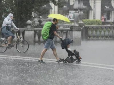 1.7.2024 - - nevihta v ljubljani, dež - padavine - poletje - počitnice//FOTO: Luka Cjuha