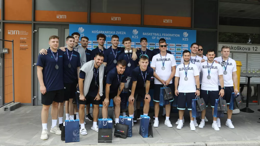 22.07.2024 - Ko&scaron;arkarska zveza Slovenije na Lesko&scaron;kovi cesti 12 v Ljubljani začne sprejem za mo&scaron;ko reprezentanco Slovenije do 20 letFOTO: Luka Cjuha