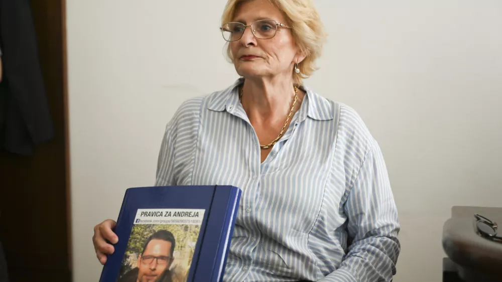 Lidija Giuliatti Bajželj - 24.08.2023 &ndash; sojenje Lidiji Giuliatti Bajželj, osumljeni kaznivega dejanja napeljevanja k umoru svojega sina Andreja Bajžlja //FOTO: Nik Erik Neubauer