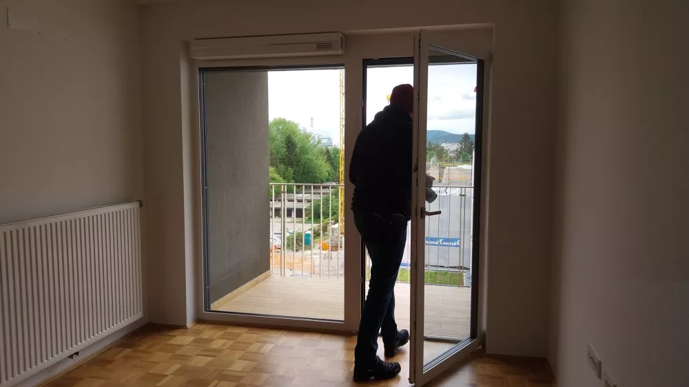 Stanovanjska soseska JSS MOL on &Scaron;martinski cesti - Sklad je stanovanja kupil od družbe Koss - Kostak