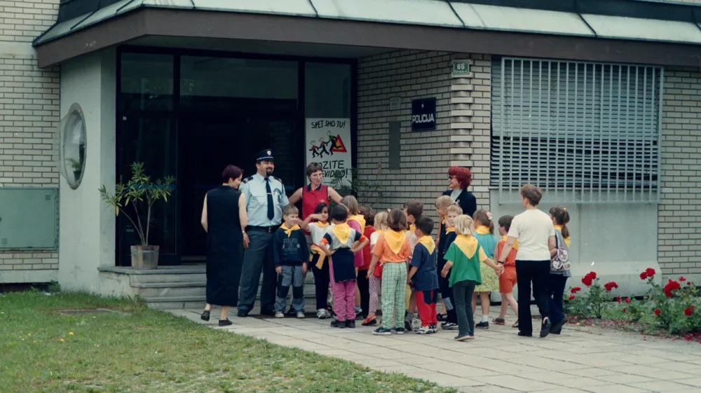 Prvo&scaron;olci in policija, osnovna &scaron;ola