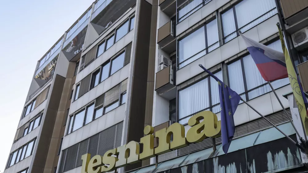 - 30.01.2023 - Poslovna stavba Lesnina, Parmova ulica 53 v Ljubljani &ndash; aretirali dva ruska agenta - ruska vohuna sta v najeti pisarni pod krinko služila ruski voja&scaron;ki obve&scaron;čevalni službi GRU //FOTO: Jaka Gasar